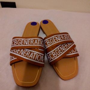 Women's BCBG Generation Sildes size 8.5